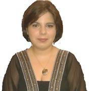 Profesora de primaria imparte clases a niños de todas las edades